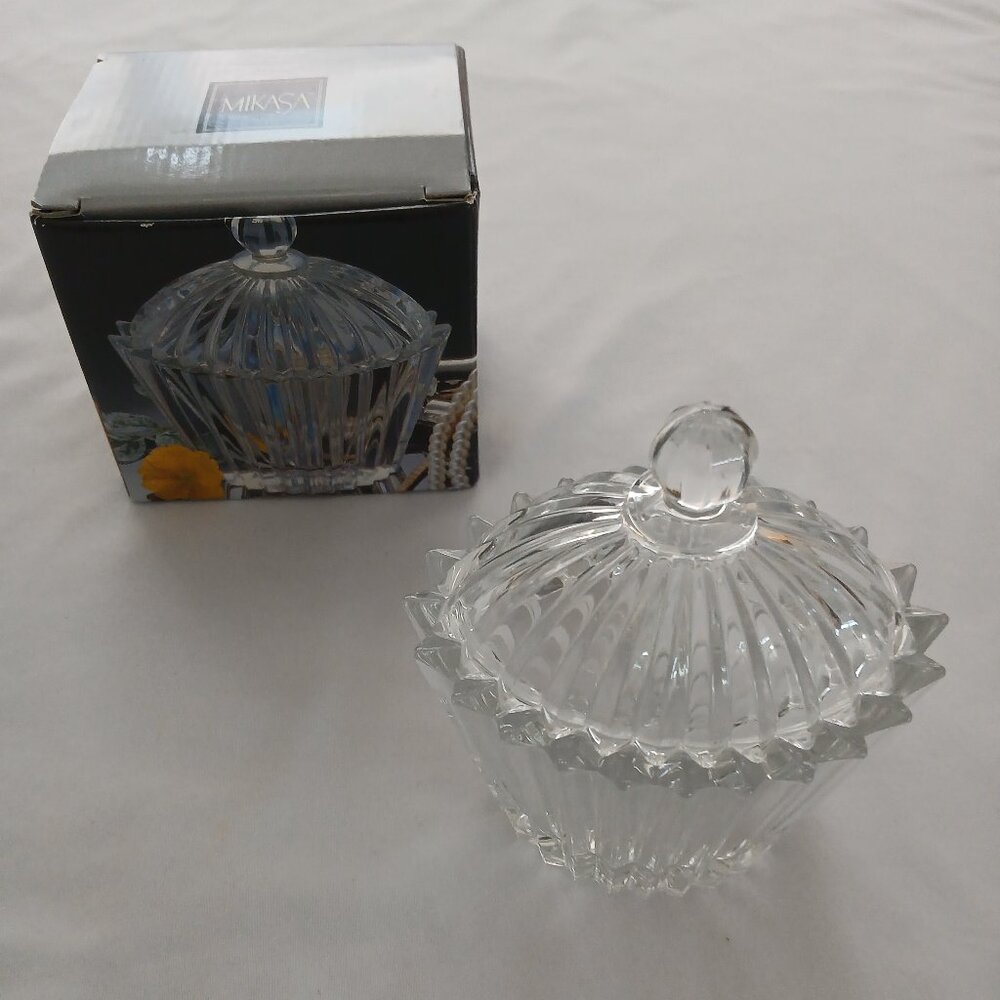 Mikasa small glass dish with lid